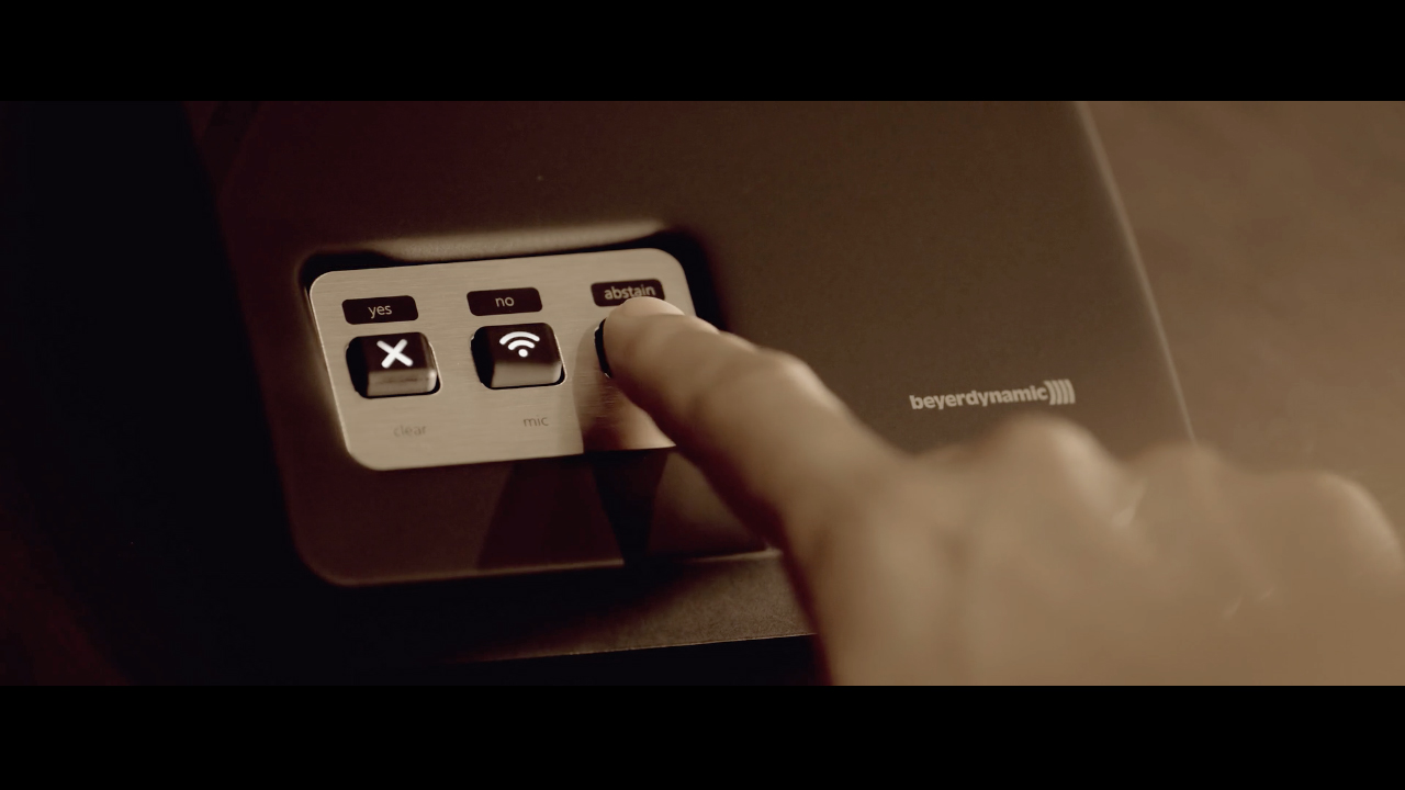 Beyerdynamic Quinta | Advertising